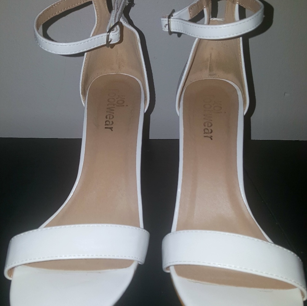 Women's Footwear